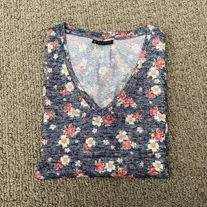 V-neck Short Sleeve Shirt